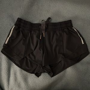 Womens Lululemon Black shorts size 6